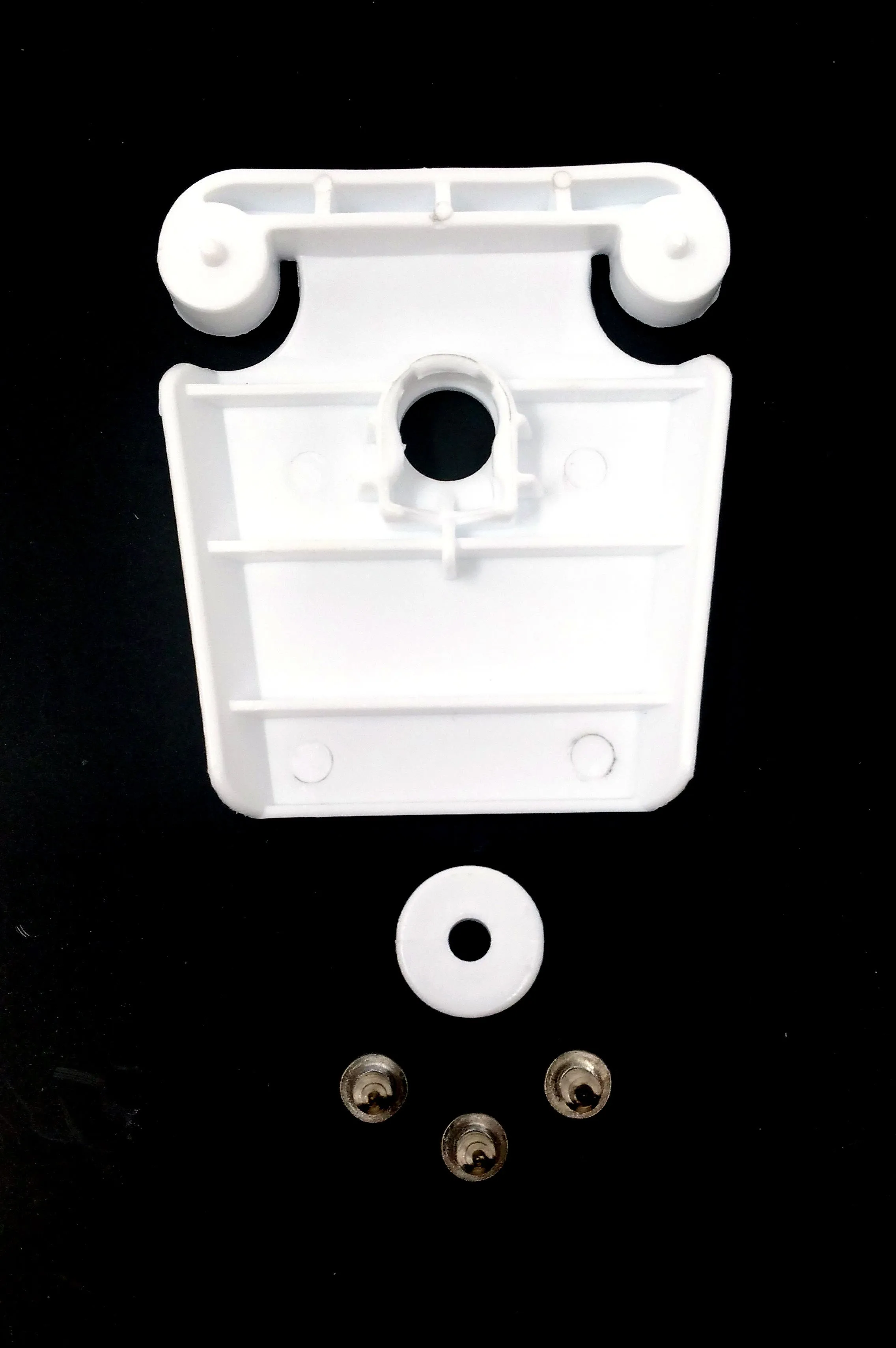 Aftermarket Igloo Cooler Replacement Latch Post & Screws (Part #24013)