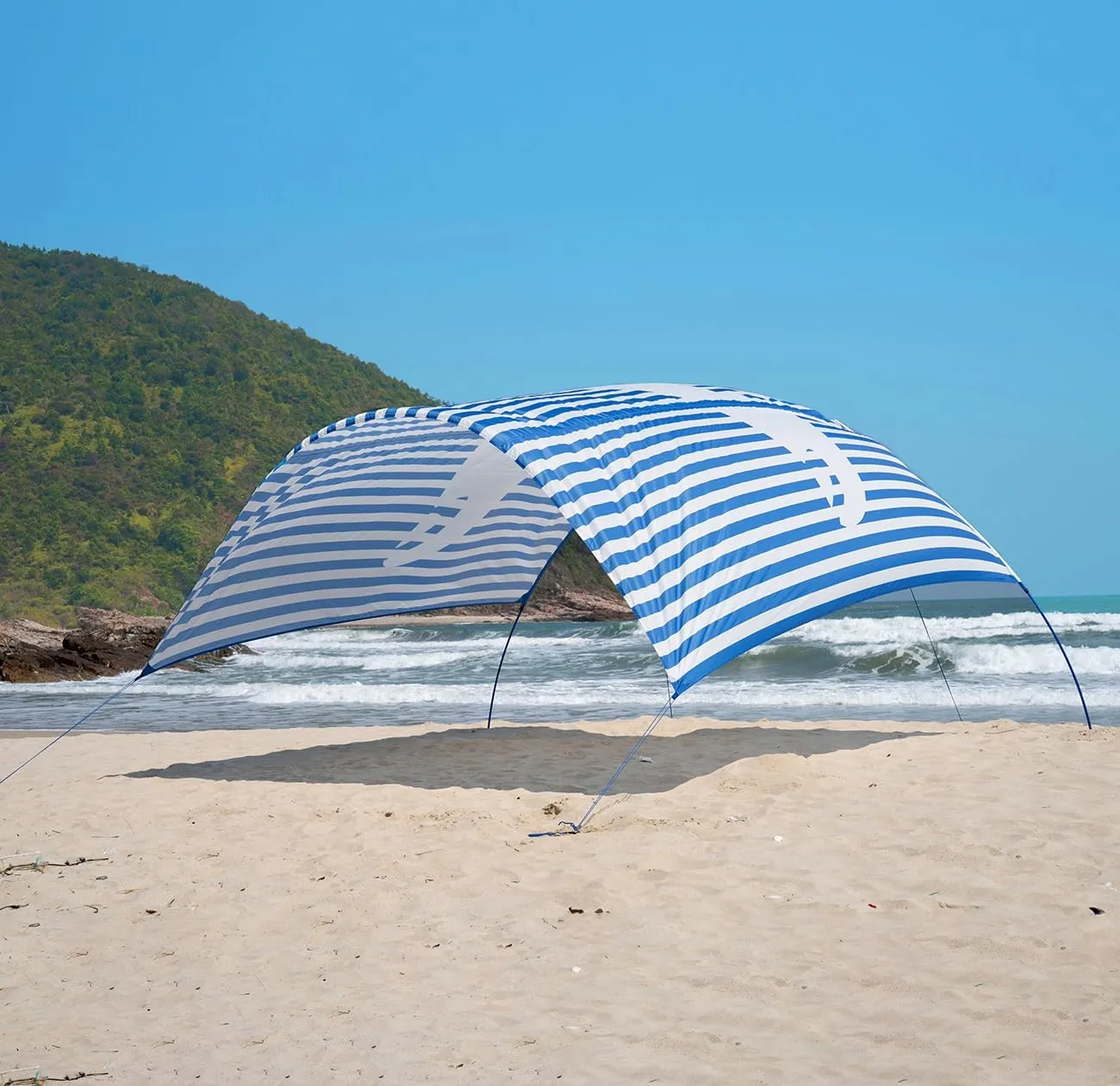 Beach Wind Shade Canopy, Shade Sun Shelter Tent for Beach, Backyard, Grassland, Park, Light Weight, Easy Set Up, 150 Sq. Ft. of Shade for 3-6 People, Regatta Big Manta Rays