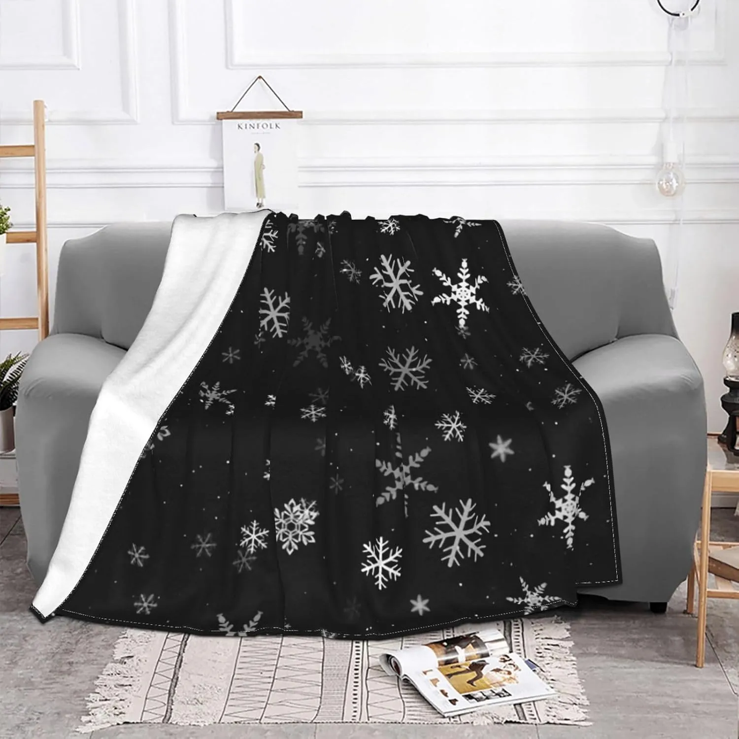 Black and White Snowflakes Winter 60"X50" Flannel Blanket - 100% Soft Polyester, Lightweight and Warm, Suitable for Families, Camping, Travel