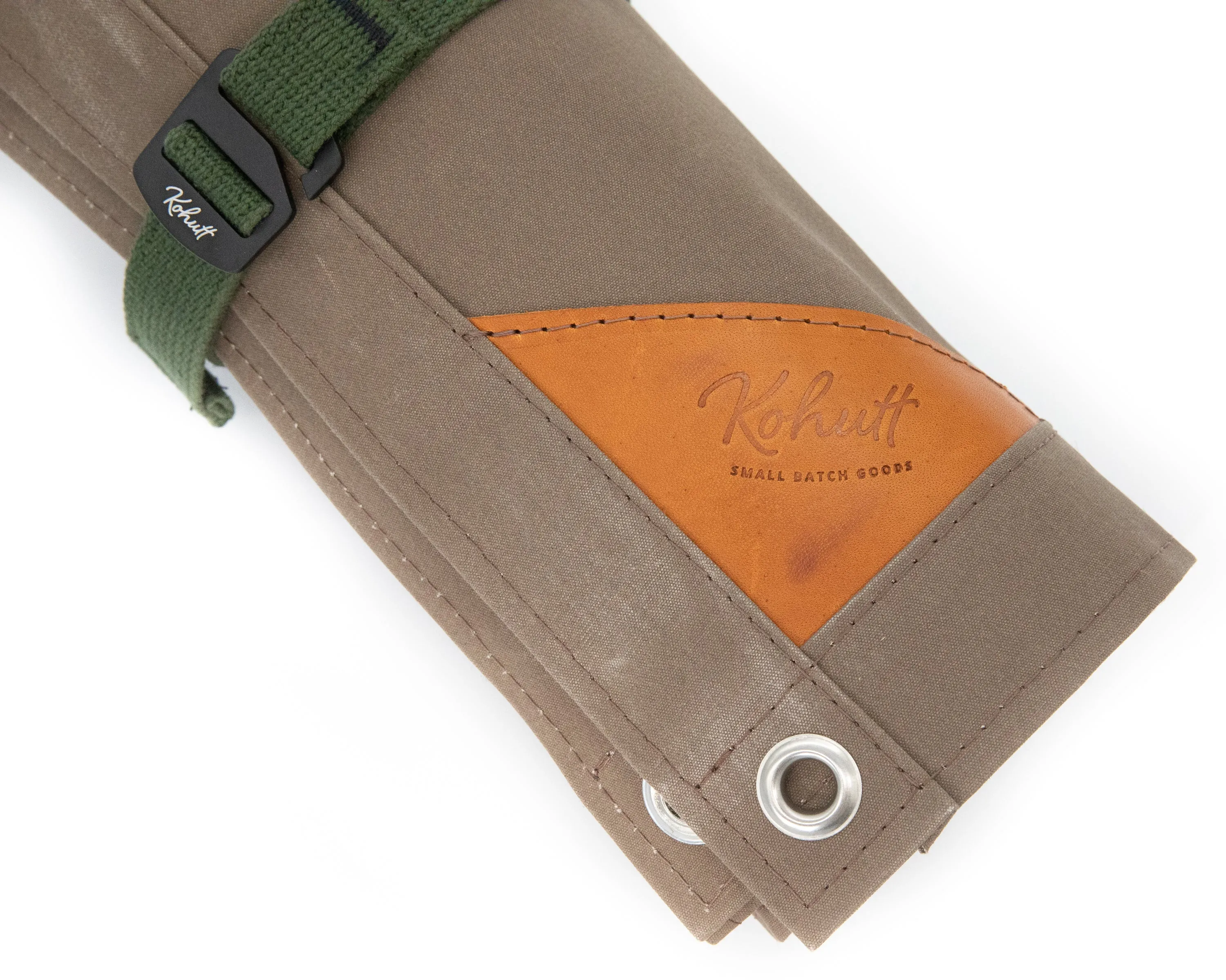 Canvas field blanket in kelp brown