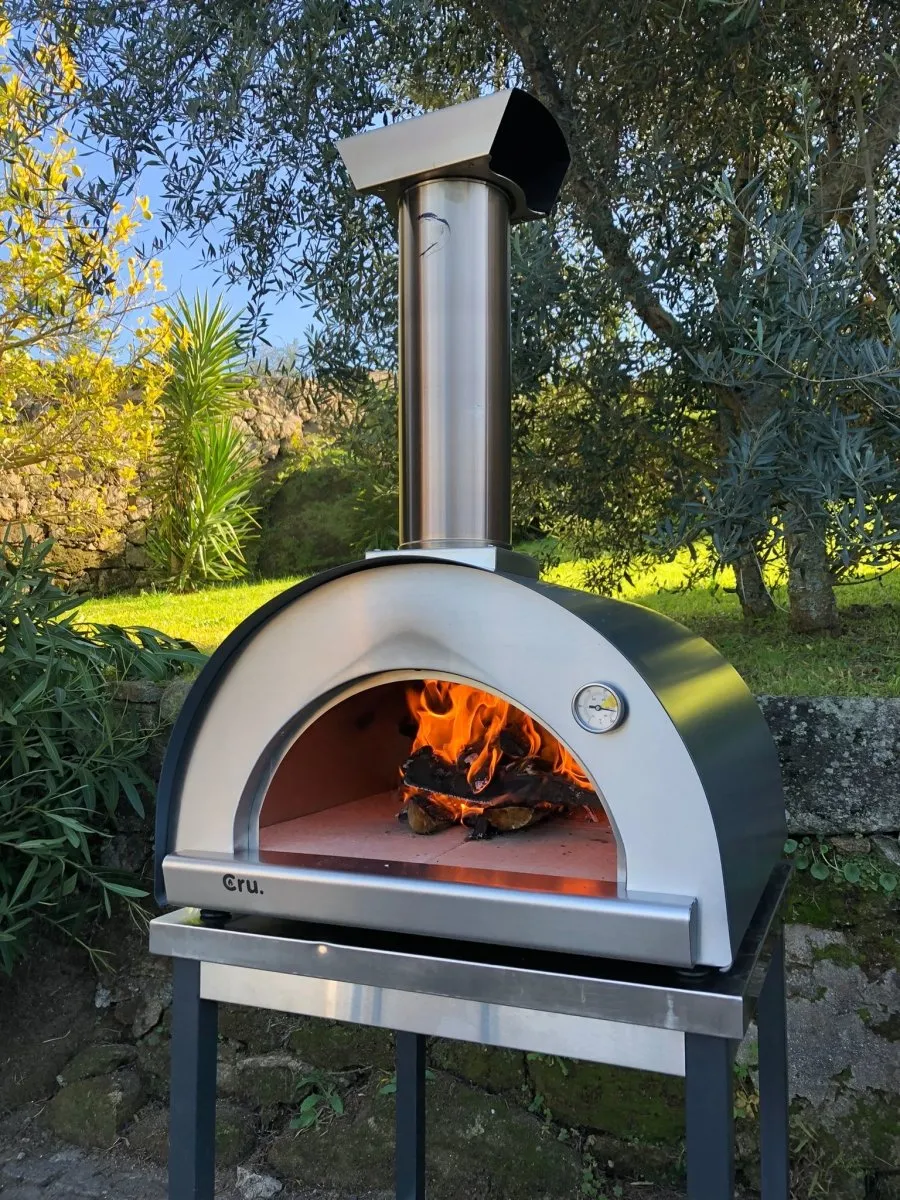Cru Ovens Champion Outdoor Wood-Fired Pizza Oven - CRUOCHG1