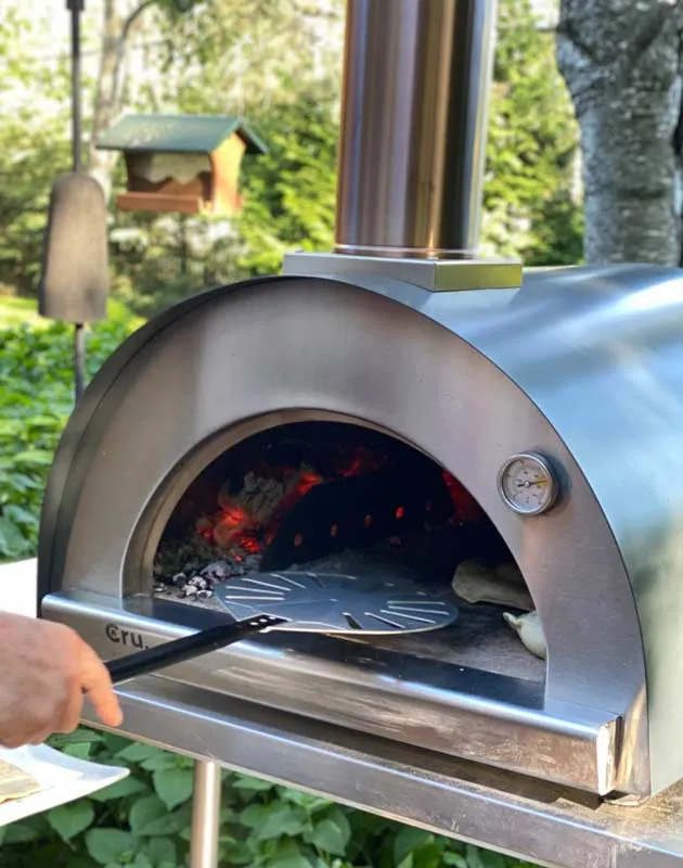 Cru Ovens Champion Outdoor Wood-Fired Pizza Oven - CRUOCHG1