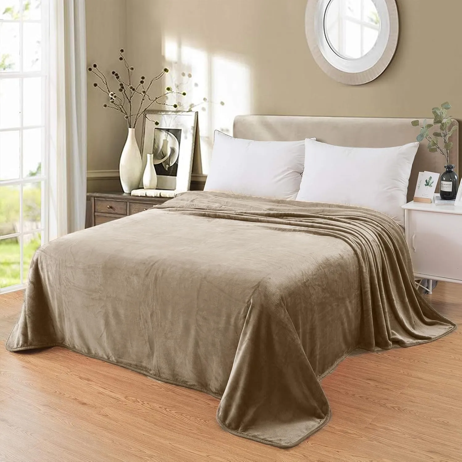 Fleece Blankets for All Season - Premium Lightweight Anti-Static Throw for King Size Bed Extra Soft Brush Fabric Warm Sofa Thermal Blanket 90" x 108"(Taupe)