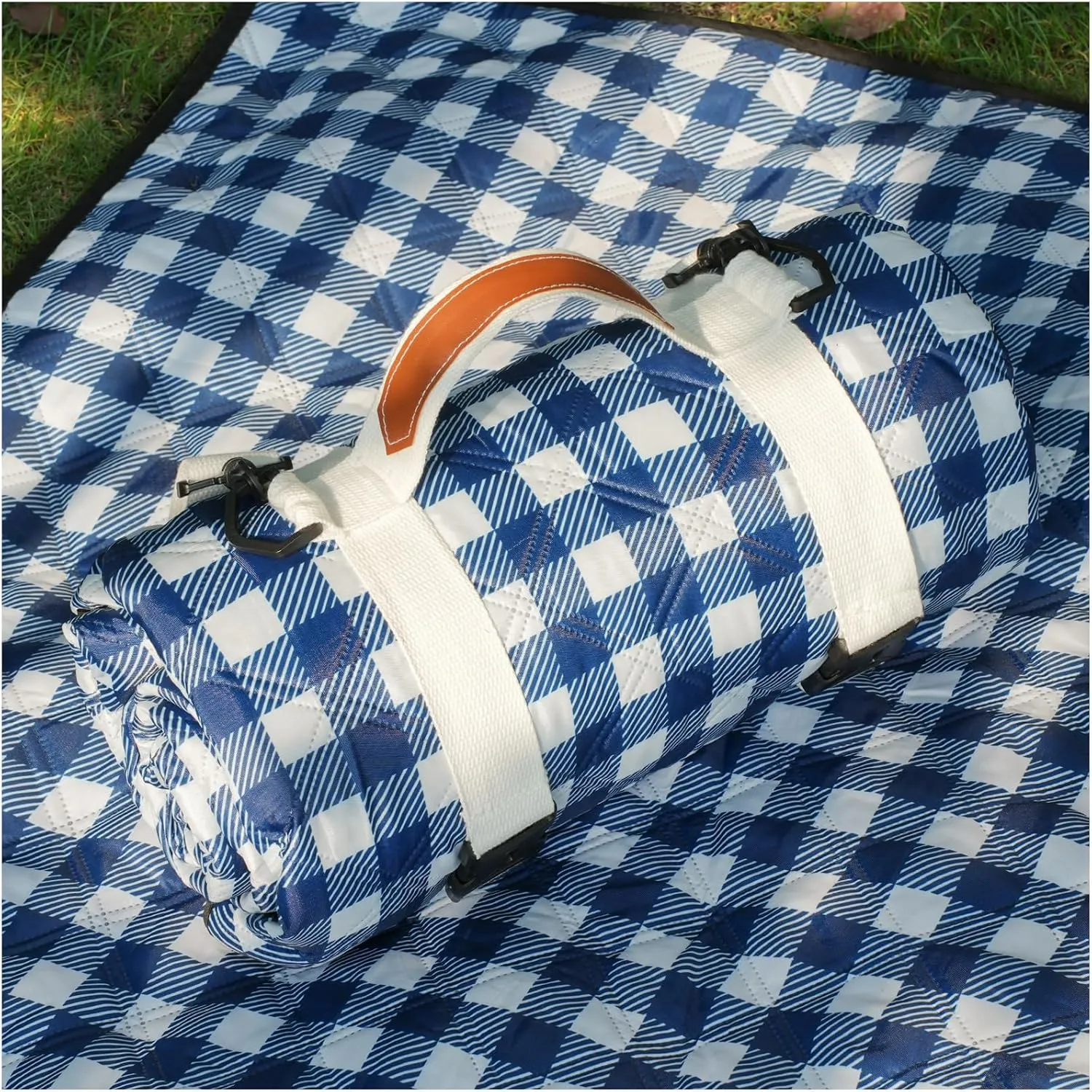 Genovega Waterproof Picnic Blanket Beach Outdoor Camping Mat Extra Large Foldable Cute Big Travel Essential Accessories Gift Park Patio Lawn Garden Grass Ground PlayMusic Festival Concert Must Have