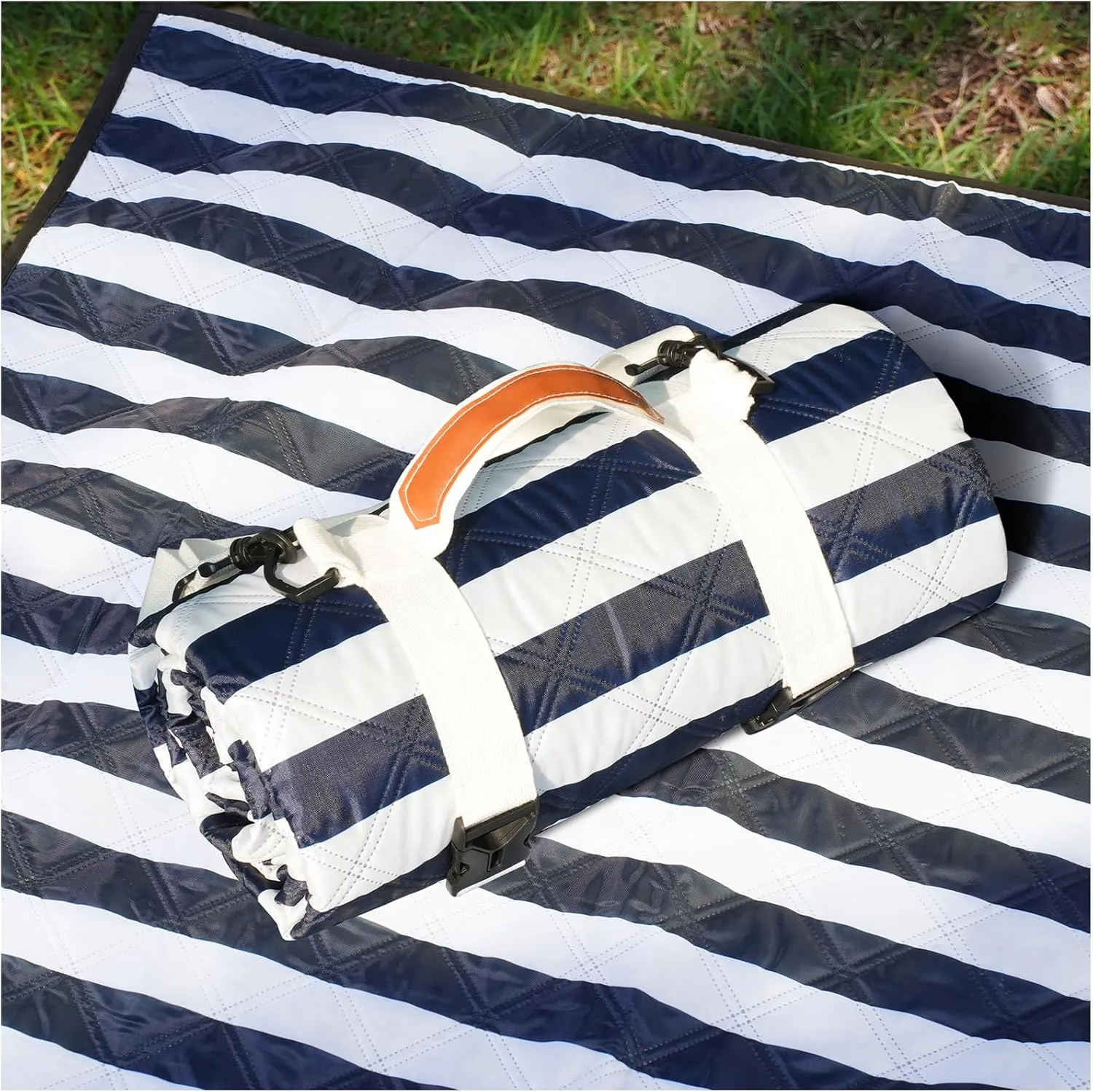 Genovega Waterproof Sandproof Beach Blanket Picnic Outdoor Mat Extra Large Foldable Sand Free Big Giant XL Car Essential Roadtrip Gadget Rv Accessories Gear Must Haves Hiking Items Necessities