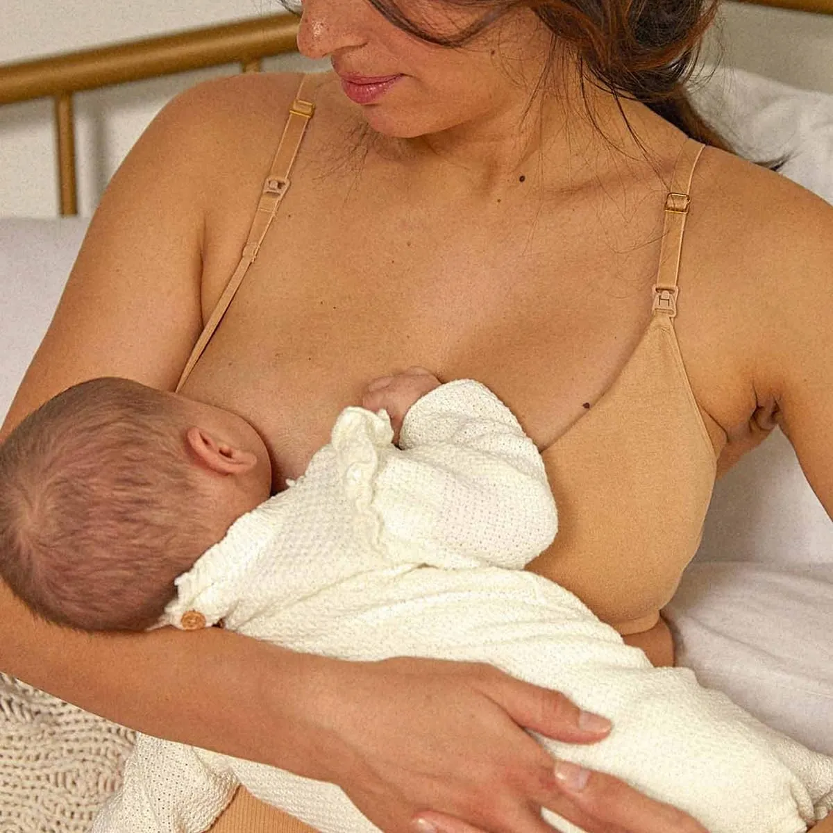 HATCH Skin to Skin Bra, Everyday Nursing Bra, Premium Hands-Free Pumping & Nursing Bra
