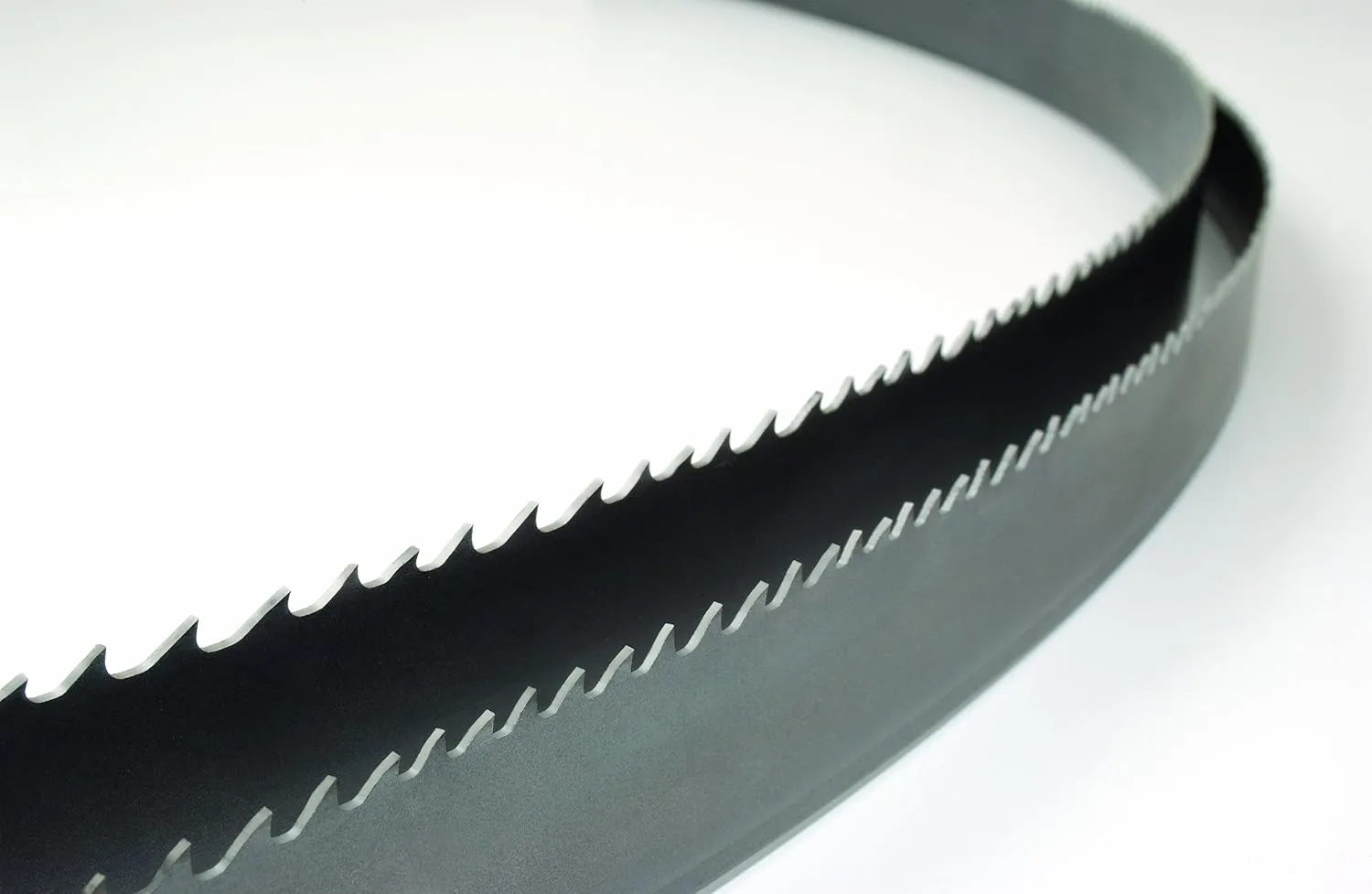 Lenox QXP Vari-Raker Band Saw Blade, Bimetal, Regular Tooth, Raker Set, Positive Rake, 174" Length, 1" Width, 0.035" Thick, 4-6 TPI