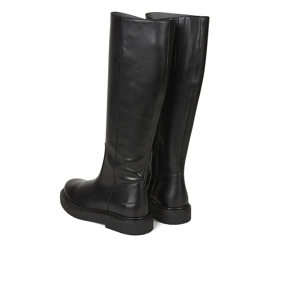 Longshafted boots