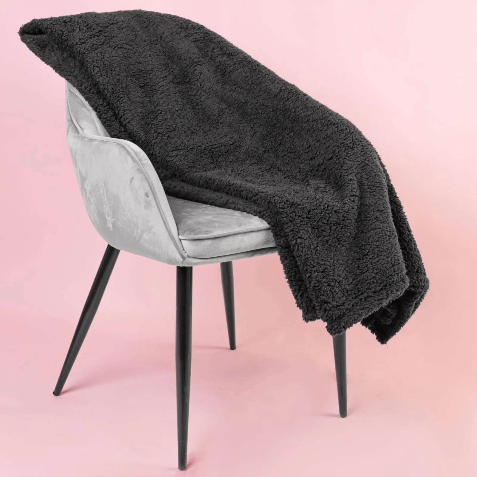LoveShield - Waterproof Blanket