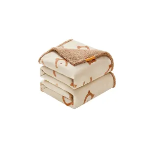 Rootz Pet Blanket - Dog Blanket - Cat Cover - Sherpa Material - Waterproof Film - Flannel - 229cm x 203cm - Beige - Lightweight 2.4kg