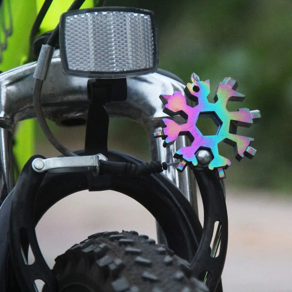 Saker 18 in 1 stainless steel snowflakes multi tool