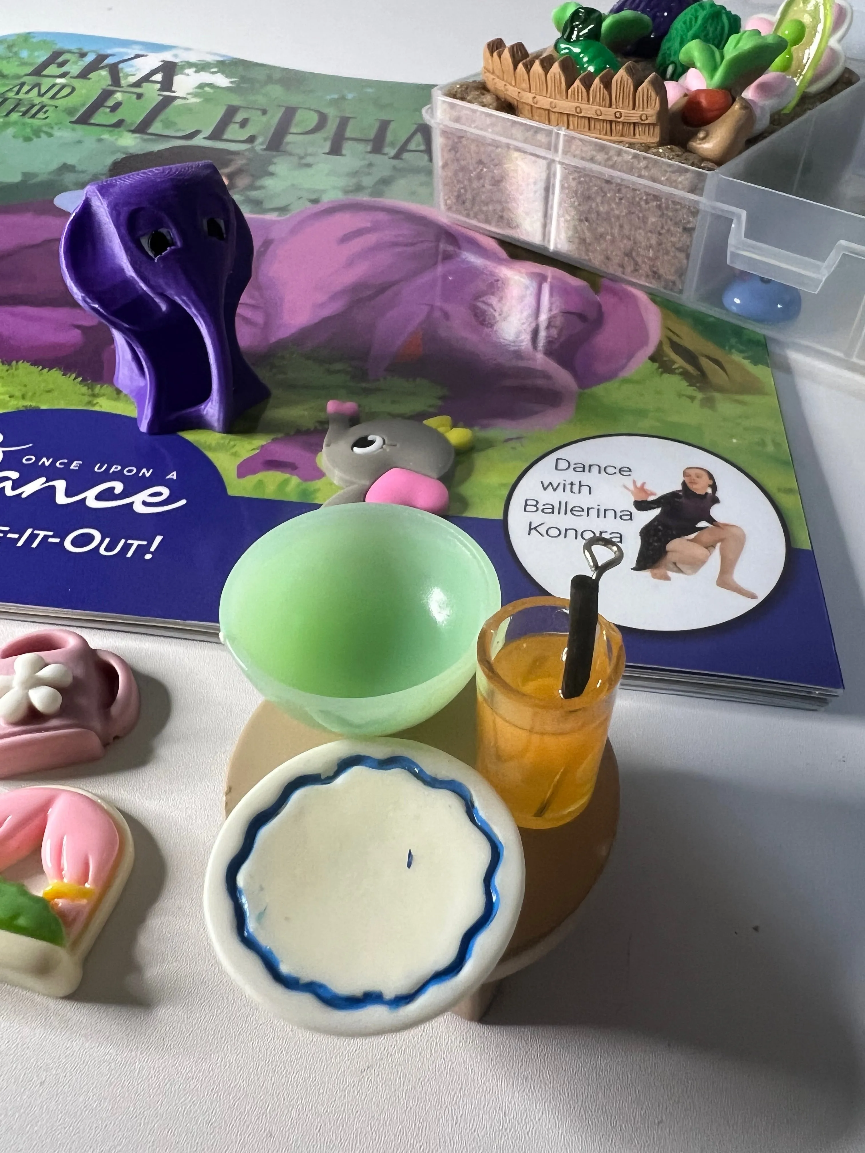 Say and Play Story and Sensory kit for Eka and the Elephants Mini Objects BOOK INCLUDED Speech Therapy Trinkets for the Book Reading Gift