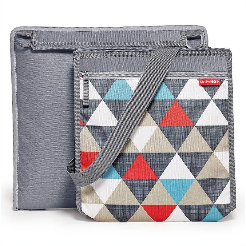 Skip Hop Central Park Outdoor Blanket and Cooler Bag in Triangles