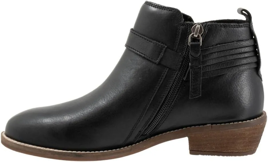SoftWalk Women's Reade Chelsea Boot