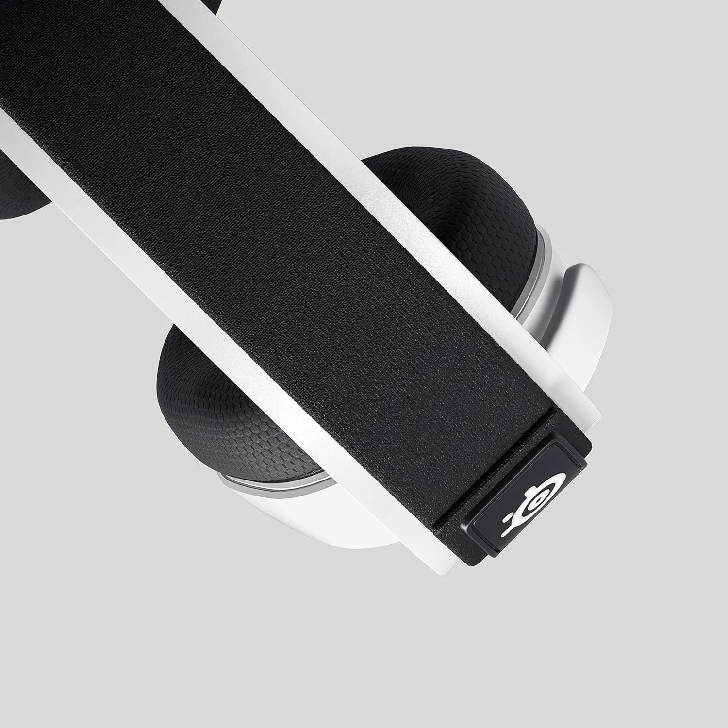 SteelSeries Arctis 7  Wireless Gaming Headset – Lossless 2.4 GHz – 30 Hour Battery Life – USB-C – 7.1 Surround – For PC, PS5, PS4, Mac, Android and Switch – White