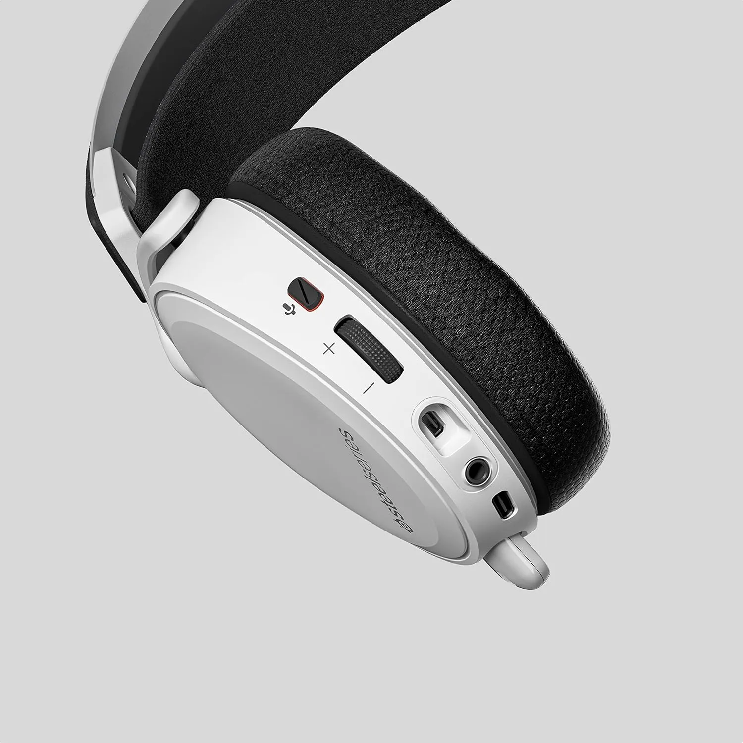 SteelSeries Arctis 7  Wireless Gaming Headset – Lossless 2.4 GHz – 30 Hour Battery Life – USB-C – 7.1 Surround – For PC, PS5, PS4, Mac, Android and Switch – White