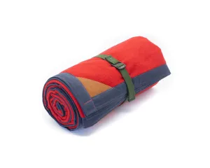 Waxed canvas & wool blanket in French navy & scarlet