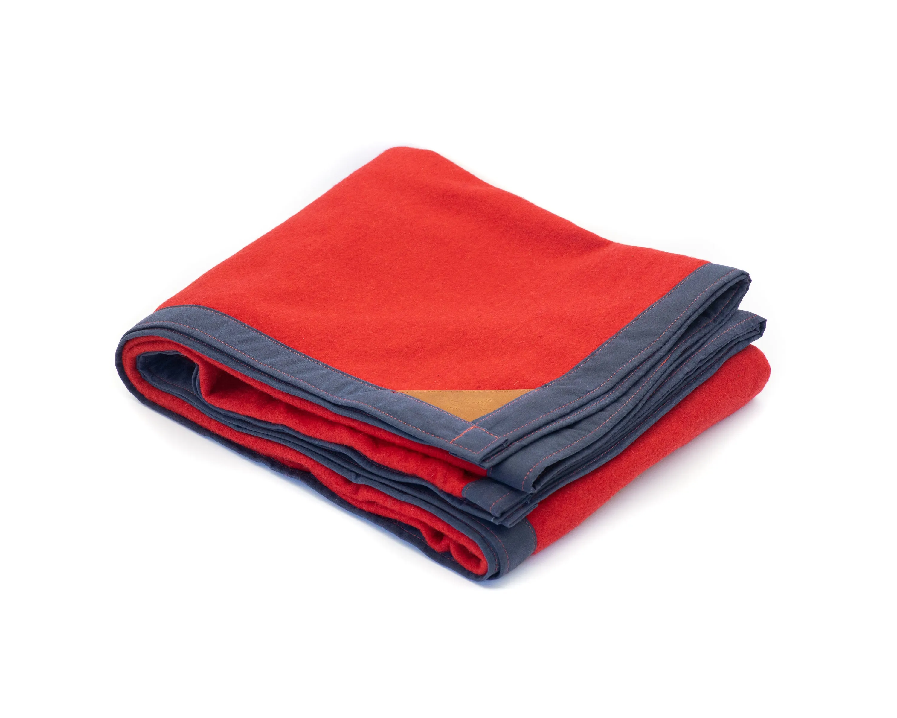 Waxed canvas & wool blanket in French navy & scarlet
