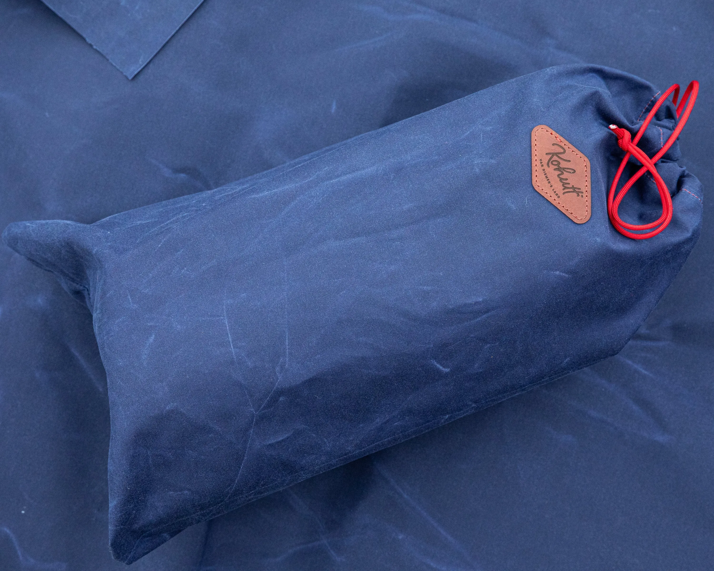 Waxed canvas & wool blanket in French navy & scarlet