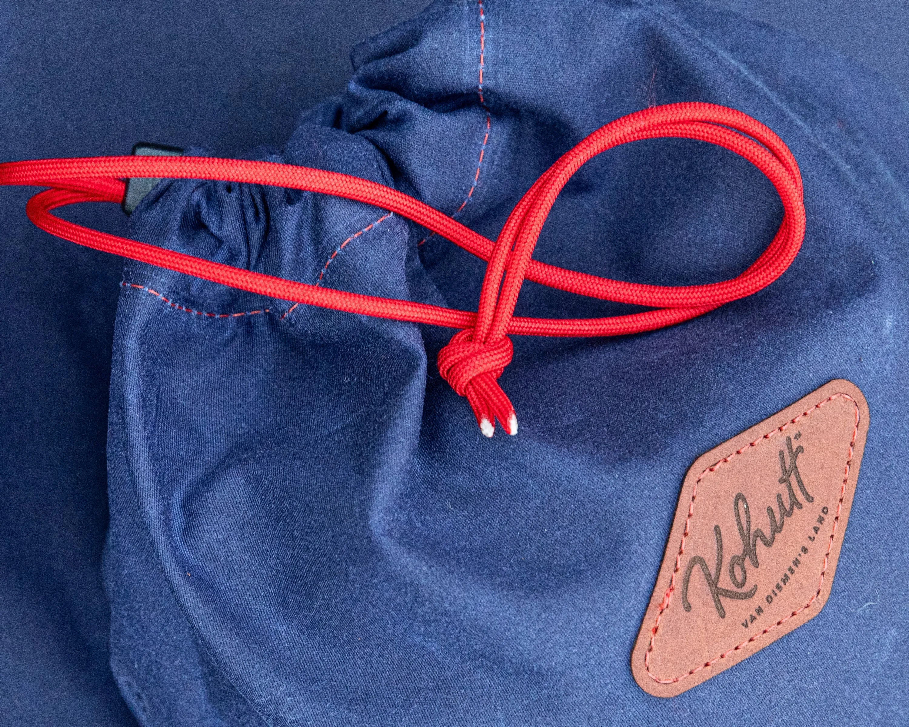 Waxed canvas & wool blanket in French navy & scarlet
