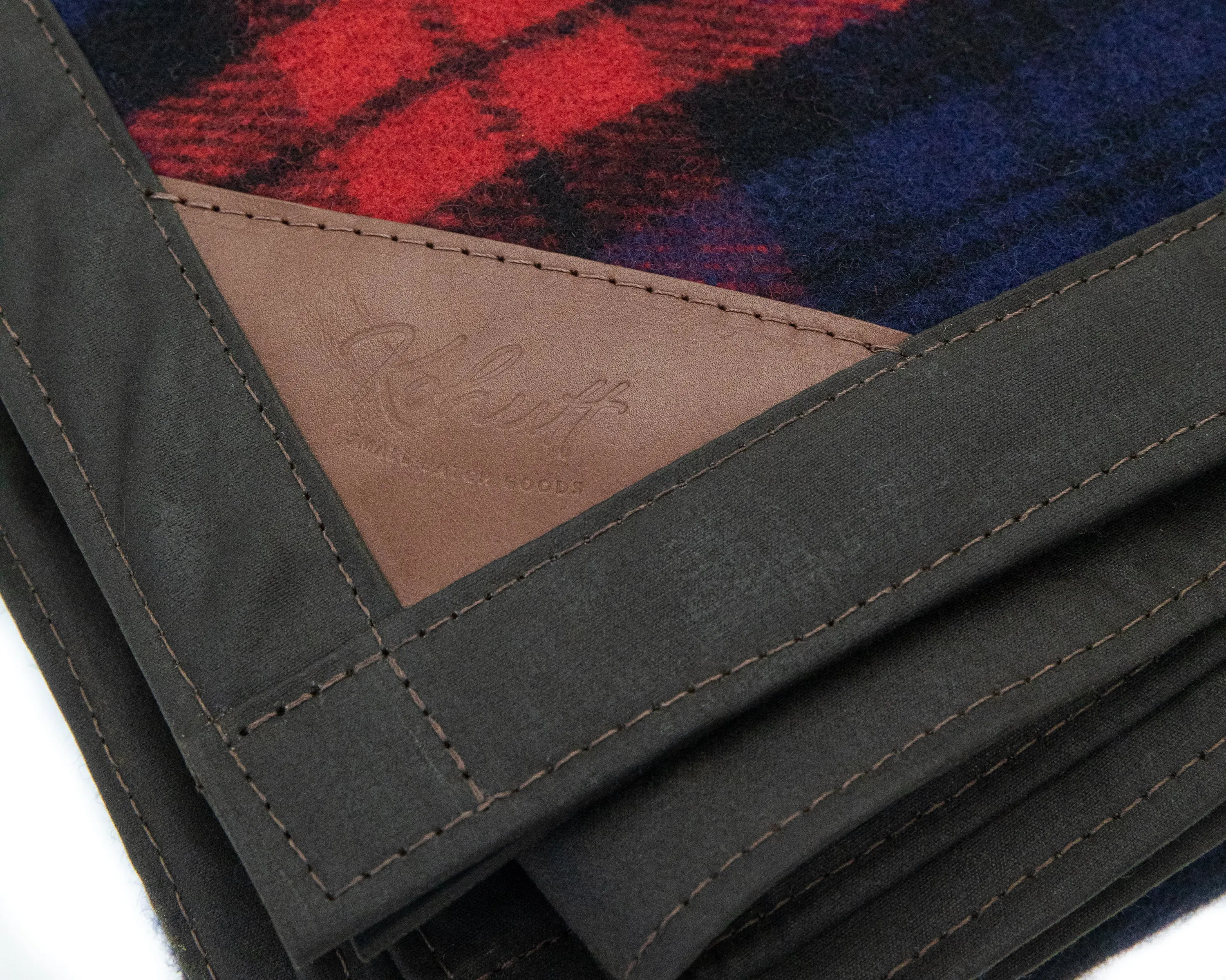 Waxed canvas & wool blanket in scarlet tartan
